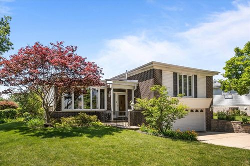 7615 Arcadia St, Morton Grove, IL, 60053-1606 | Card Image