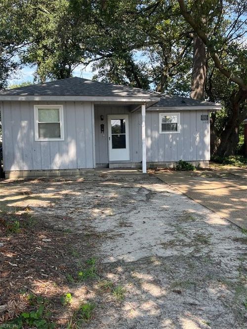 a-1132 Virgilina Ave, Norfolk, VA, 23503-2019 | Card Image