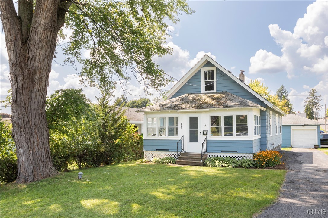 Benham Ave, Syracuse, NY 13219