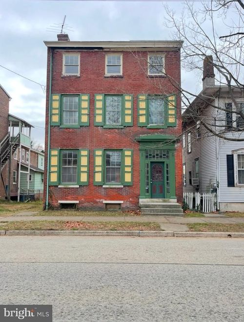 91 W Broadway, SALEM, NJ, 08079-1330 | Card Image