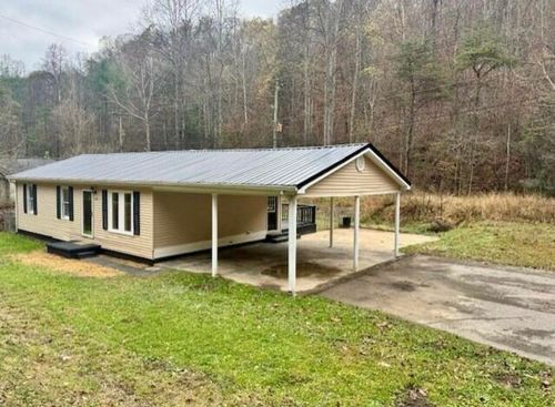 325 Webb Holw, Van Lear, KY, 41265-9051 | Card Image