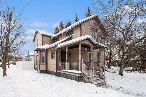 126 Calhoun St, Battle Creek, MI, 49017-3804 | Card Image