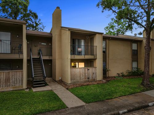 apt-7-3300 Pebblebrook Dr, Seabrook, TX, 77586-6049 | Card Image