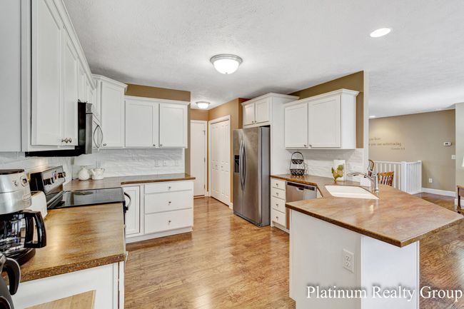 Kitchen | Image 16