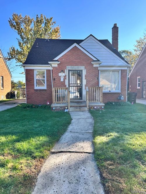 18262 Ashton Ave, Detroit, MI, 48219-2957 | Card Image