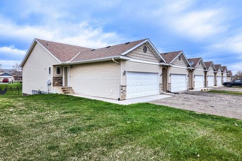 7256 Kahler Cir Ne, Otsego, MN, 55301-4561 | Card Image