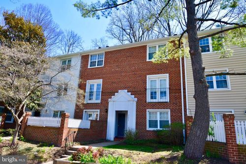b-2627 S Walter Reed Drive S, ARLINGTON, VA, 22206 | Card Image