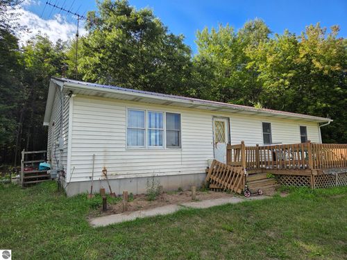 13071 30th Ave, Remus, MI, 49340-9527 | Card Image