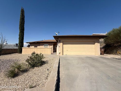 2562 Scenic Crest Loop, Las Cruces, NM, 88011-0847 | Card Image