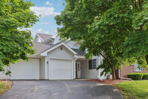 735 Cherokee Path, LAKE MILLS, WI, 53551-9504 | Card Image