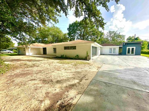3049 Canal Ave, Groves, TX, 77619-2710 | Card Image