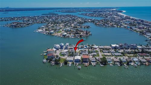 363 145th Ave E, MADEIRA BEACH, FL, 33708-2115 | Card Image