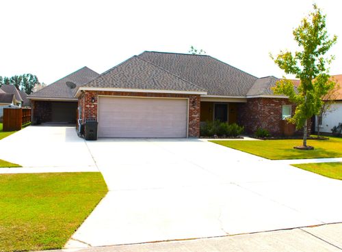530 Sugar Plum St, Houma, LA, 70364-4492 | Card Image