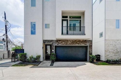 a-8409 Hempstead Rd, Houston, TX, 77008-6174 | Card Image