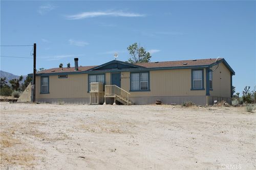 32033 207th St E, Llano, CA, 93544-1564 | Card Image