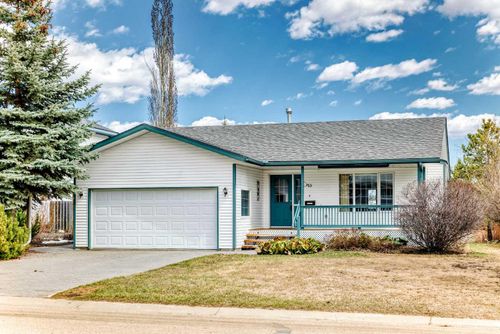 13 Garden Rd, Lacombe, AB, T4L1R5 | Card Image