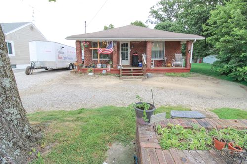 820 S State St, North Vernon, IN, 47265-2131 | Card Image