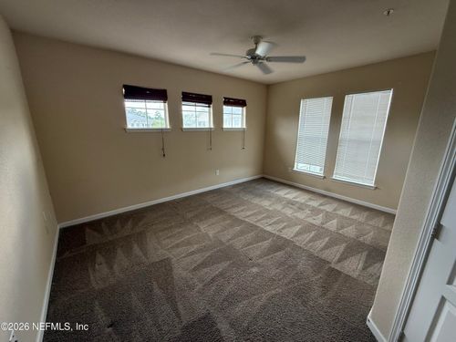 620-8290 Gate Pkwy W, JACKSONVILLE, FL, 32216-3624 | Card Image