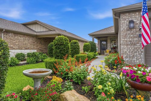 410 Thistle Thorn Dr, The Woodlands, TX, 77382-1845 | Card Image