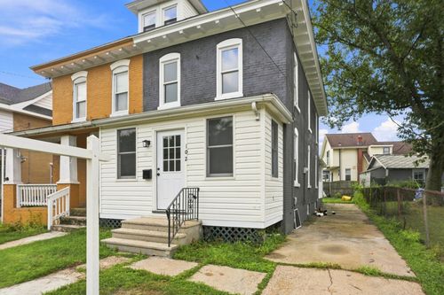 102 Fountain Ave, Burlington, NJ, 08016-3304 | Card Image