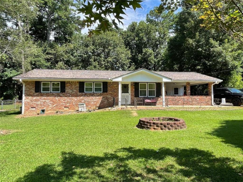 Bryant Dr, Lilburn, GA 30047