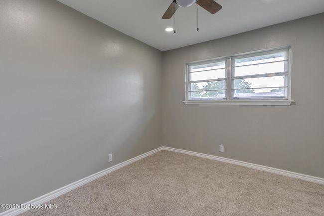 2803 W 18 Th St, House other with 3 bedrooms, 2 bathrooms and null parking in Plainview TX | Image 16