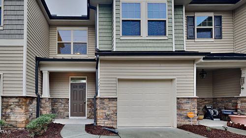 7727 Weathered Oak Way, Raleigh, NC, 27616-6837 | Card Image