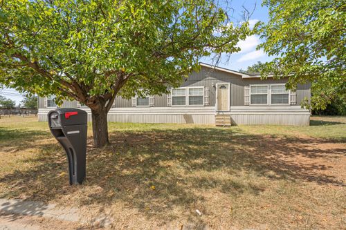 315 N Avenue N, Post, TX, 79356-2527 | Card Image