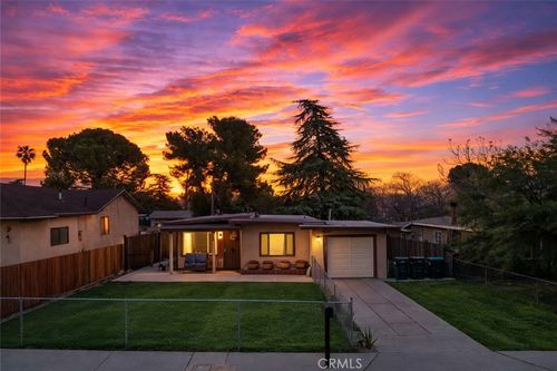 680 N 10th St, Banning, CA, 92220 | Card Image