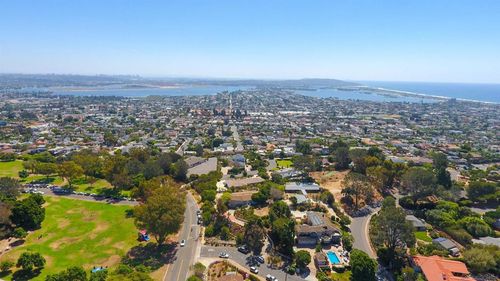 5018 Soledad Rd, San Diego, CA, 92109-1408 | Card Image