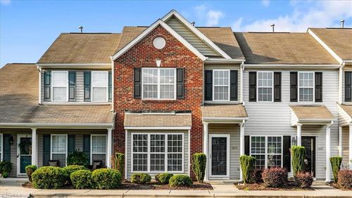 6819 Derby Run Dr, Whitsett, NC, 27377-9826 | Card Image