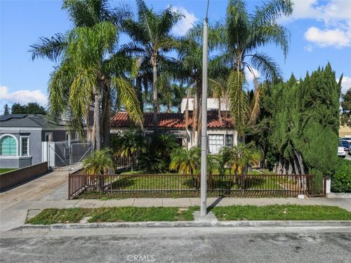 10001 Bowman Ave, South Gate, CA, 90280-6230 | Card Image