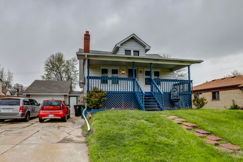 back-18635 Meier St, Roseville, MI, 48066-4871 | Card Image