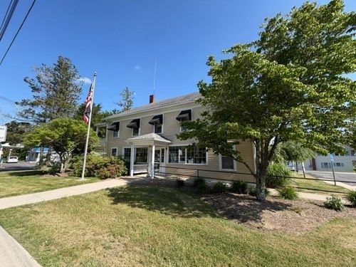 2b-1 Main St, Brimfield, MA, 01010-9800 | Card Image