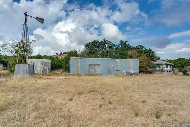34970 AND 34900 Smithson Valley Rd, House other with 3 bedrooms, 4 bathrooms and null parking in Bulverde TX | Image 28