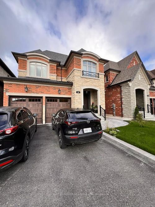 bsmt-86 Professor Day Dr, Bradford, ON, L3Z4J3 | Card Image