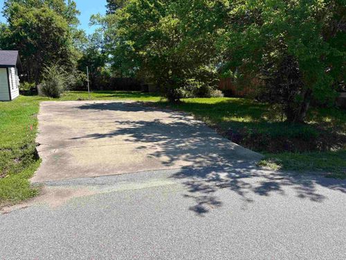 5225 Parkview Dr, Beaumont, TX, 77705-6725 | Card Image