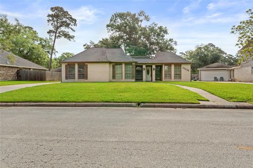 16126 Spinnaker Dr, Crosby, TX, 77532-5578 | Card Image