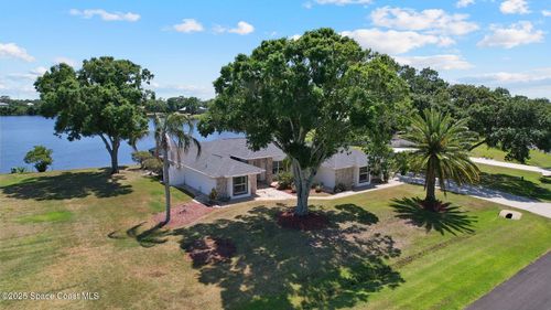 385 Lake View Ln, Grant Valkaria, FL, 32909-7124 | Card Image