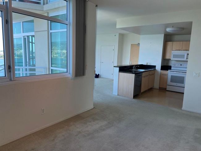 APT-821 - 1 Lakeside Dr, Condo with 2 bedrooms, 2 bathrooms and 2 parking in Oakland CA | Image 47