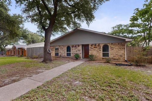 4329 Thicket Dr, Garland, TX, 75043-3232 | Card Image