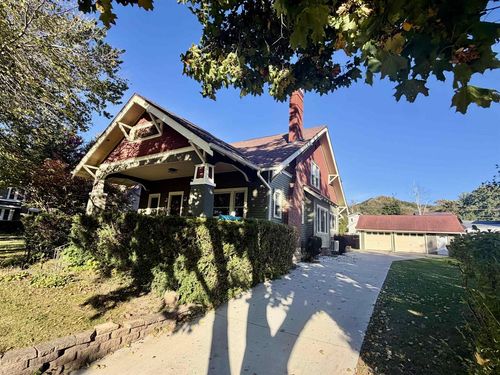 631 N Church St, RICHLAND CENTER, WI, 53581-1708 | Card Image