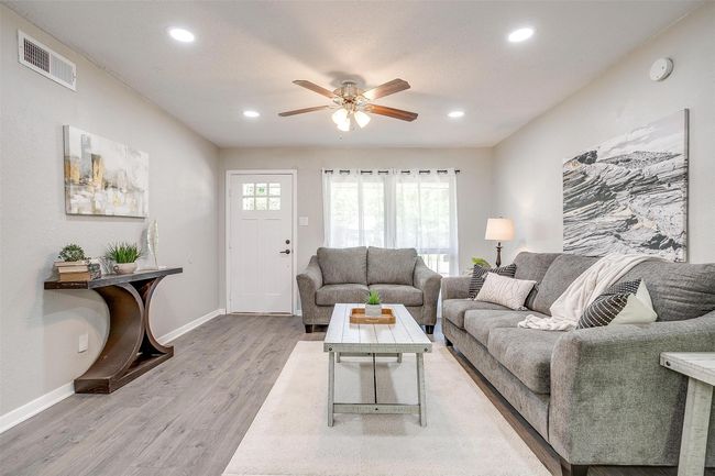 1909 Balla Way, House other with 3 bedrooms, 2 bathrooms and null parking in Grand Prairie TX | Image 7