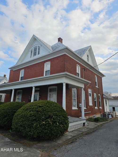 200 Woodlawn Ave, Martinsburg, PA, 16662-1134 | Card Image