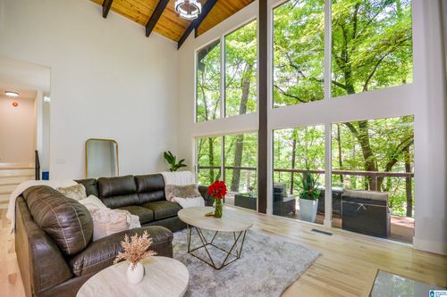 345 Overbrook Rd, Mountain Brk, AL, 35213-4319 | Card Image