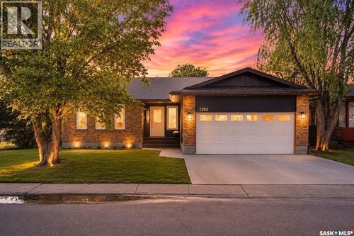 1262 James Cres, Regina, SK, S4N6A5 | Card Image