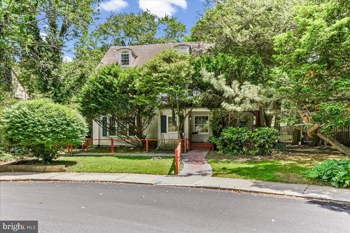4 E Lodges Ln, BALA CYNWYD, PA, 19004-2627 | Card Image