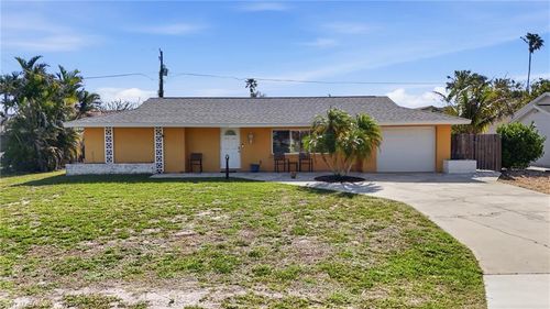 27605 Playa Del Rey Ln, BONITA SPRINGS, FL, 34135-3555 | Card Image