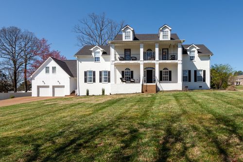 111 Meadowood Loop, Burns, TN, 37029-6071 | Card Image