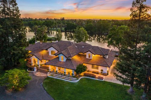 10676 Wilton Road, Elk Grove, CA, 95624 | Card Image